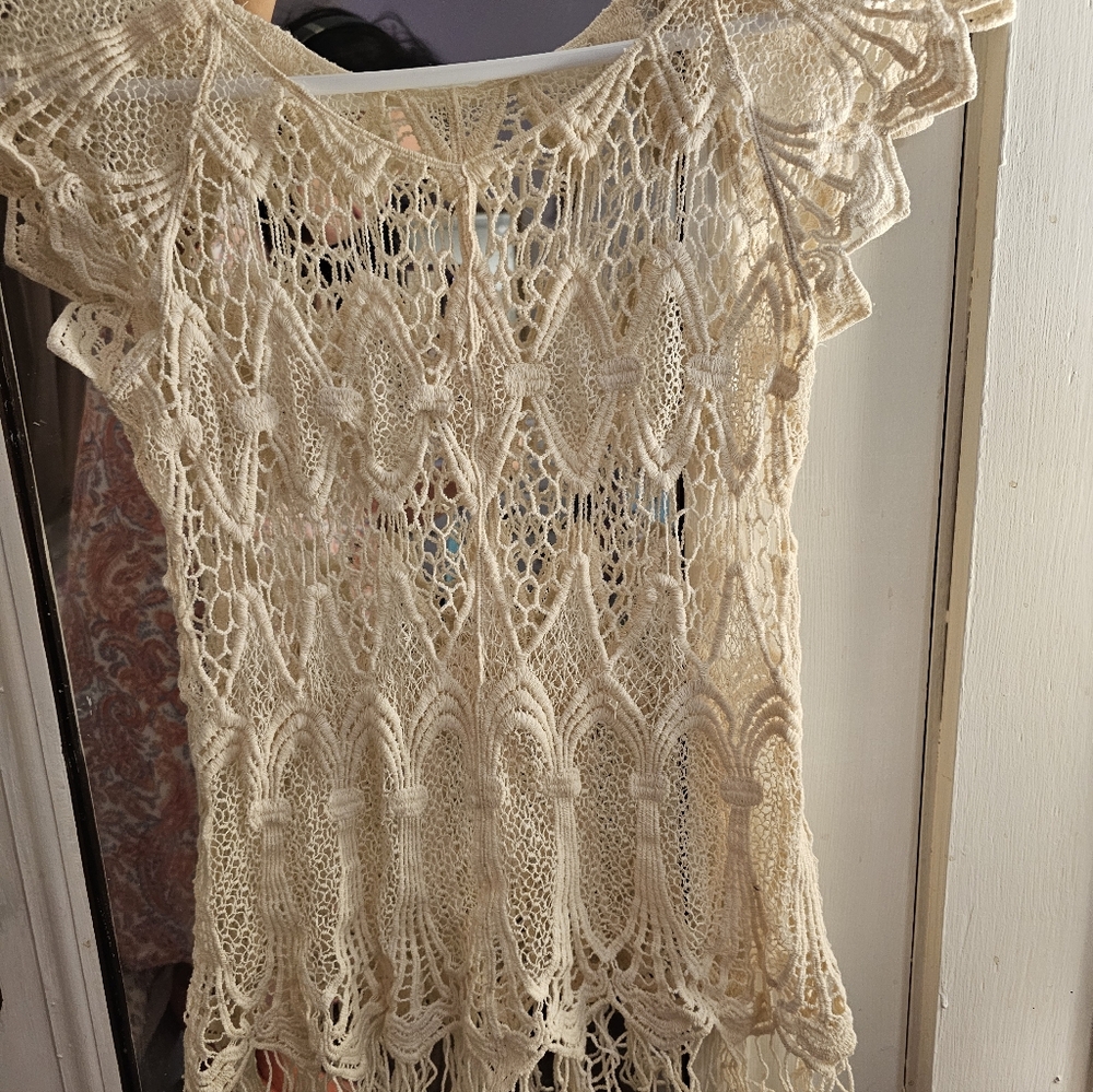 Various crochet Fringed And Ruffled Bundle - Picture 4 of 13